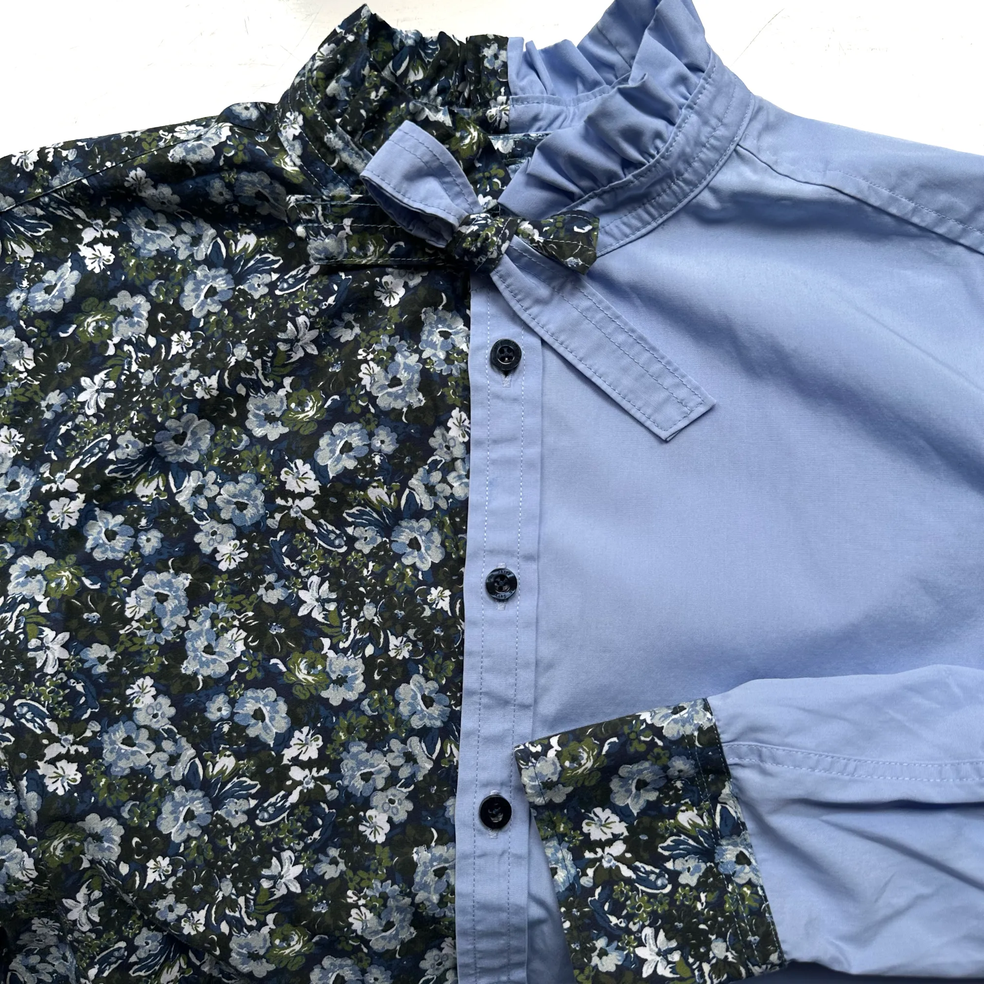 Contrasted Shirt Light Blue/flowers - Upcycled Shirt 33 - M, Cotton