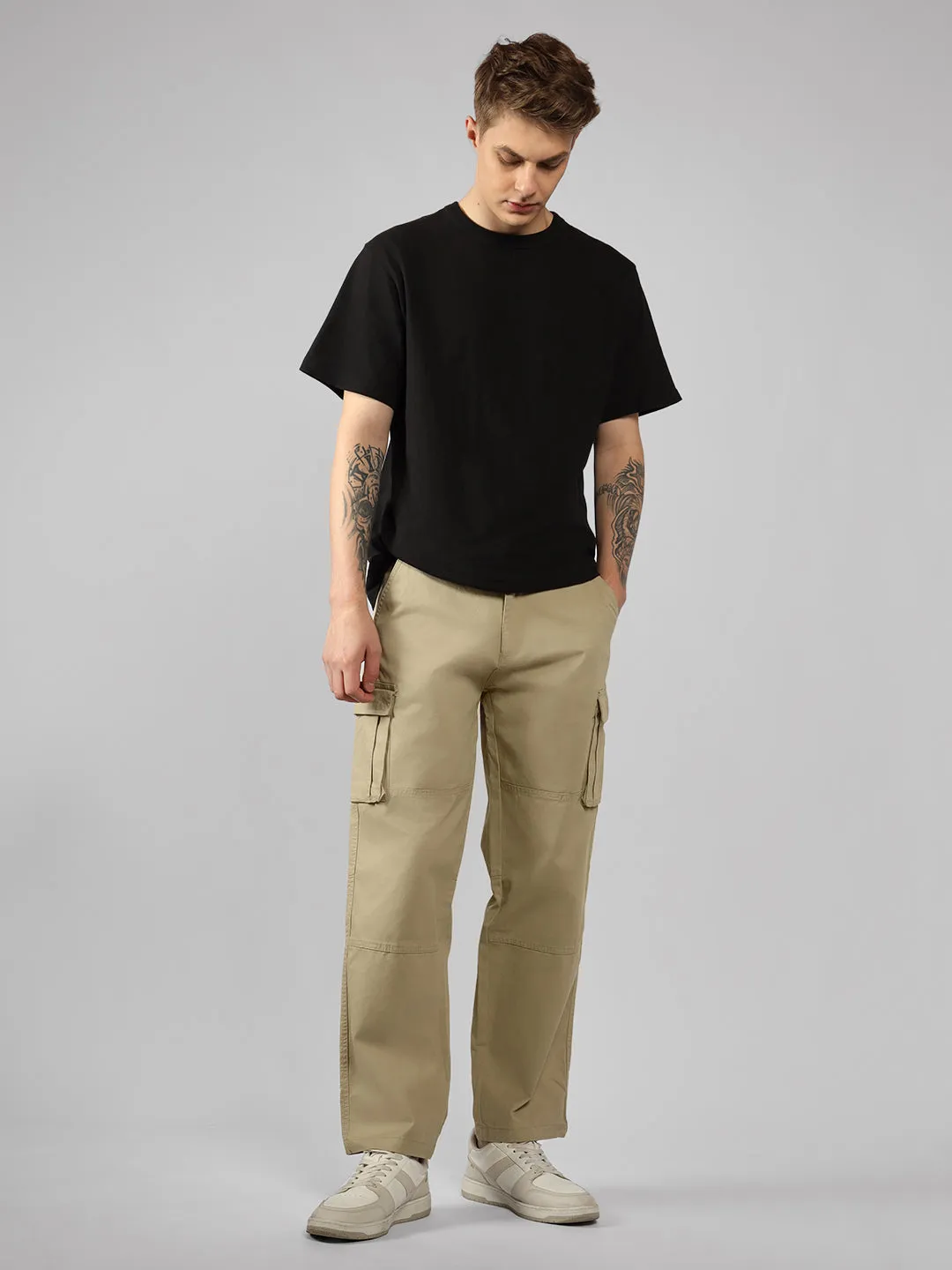 Men's Cream Solid Relaxed Fit Cargos