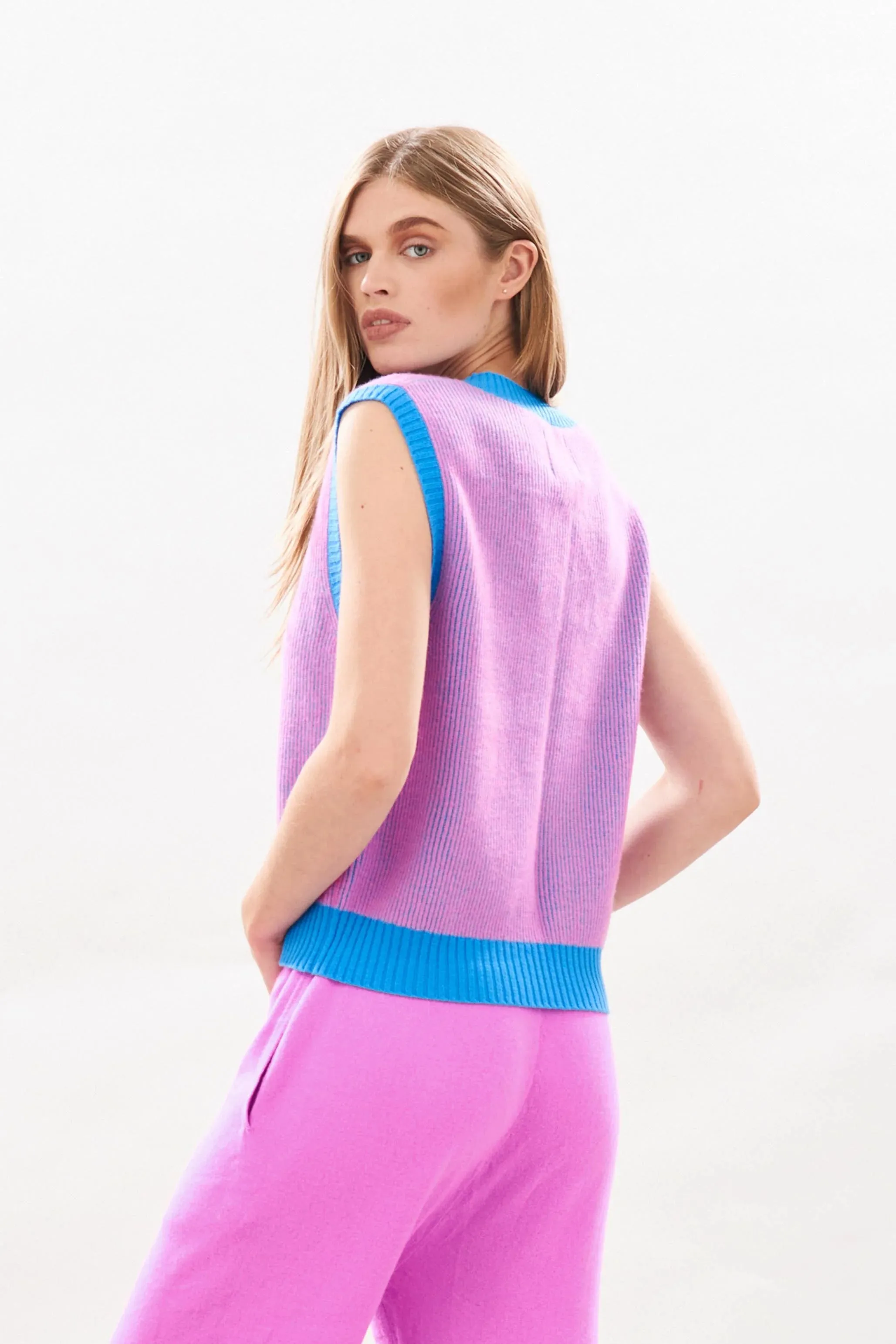 Plated Rib Tank - Sky Peony